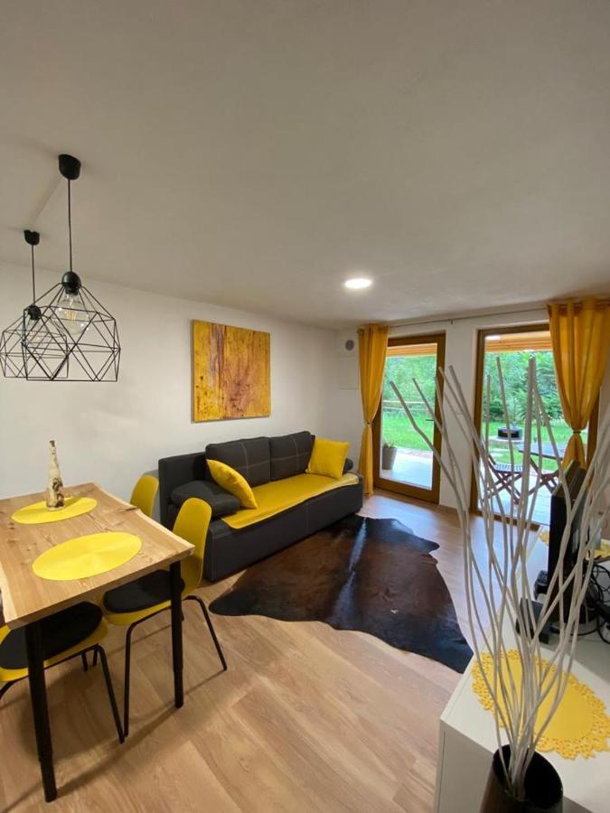 Apartma Lupis Podvolovljek Bagian luar foto
